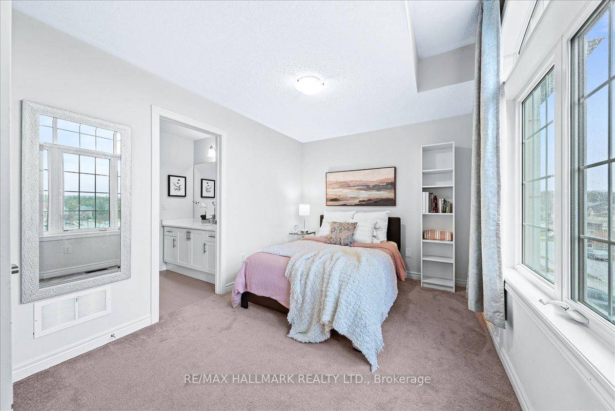 Photo 21 of 816 Elvidge Trail, Newmarket, Woodland Hill — HOMEH