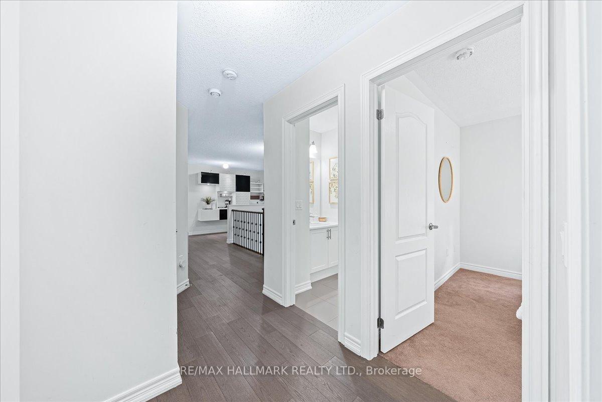 Photo 25 of 816 Elvidge Trail, Newmarket, Woodland Hill — HOMEH