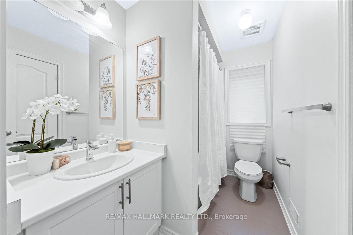 Photo 26 of 816 Elvidge Trail, Newmarket, Woodland Hill — HOMEH