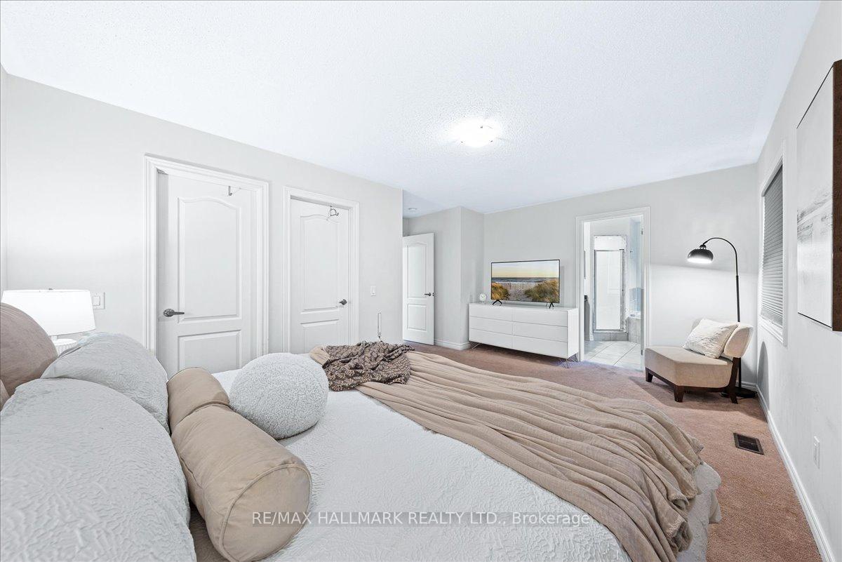 Photo 19 of 816 Elvidge Trail, Newmarket, Woodland Hill — HOMEH