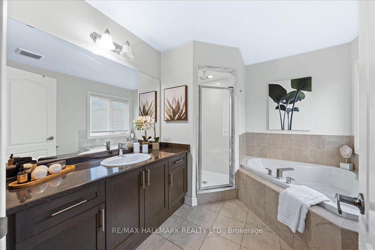 Photo 23 of 816 Elvidge Trail, Newmarket, Woodland Hill — HOMEH