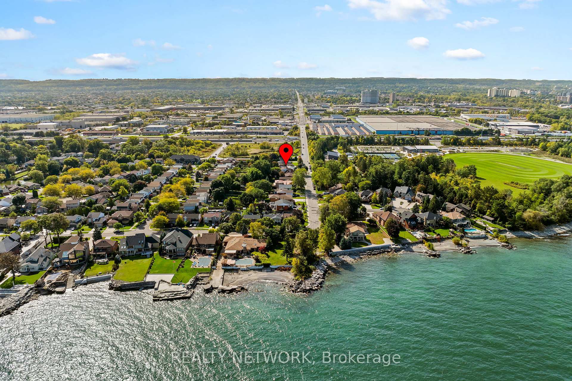 Photo 35 of 592 Grays Road, Hamilton, Confederation Park — HOMEH