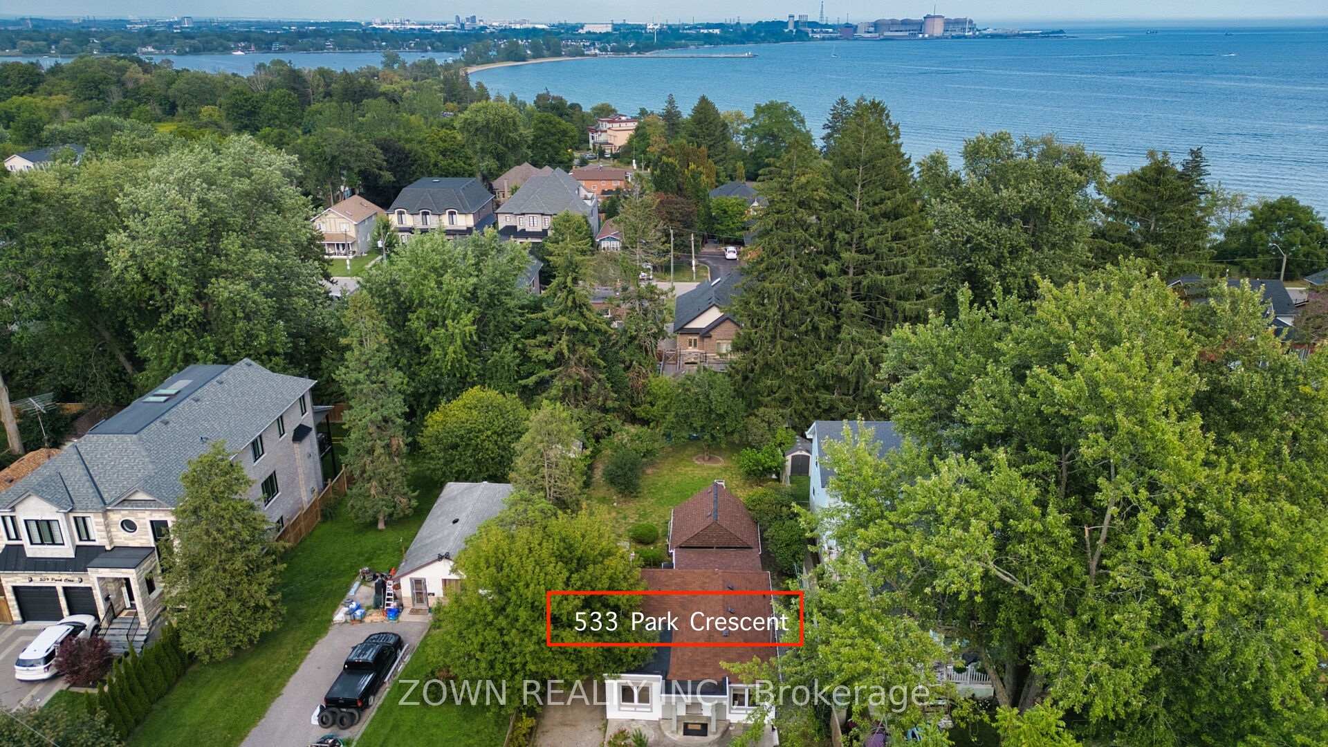 Photo 1 of 533 Park Crescent, Pickering, West Shore — HOMEH