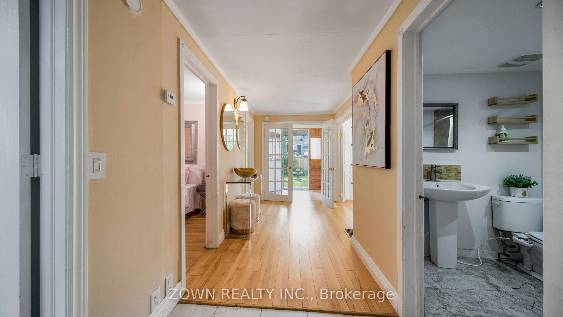 Photo 11 of 533 Park Crescent, Pickering, West Shore — HOMEH