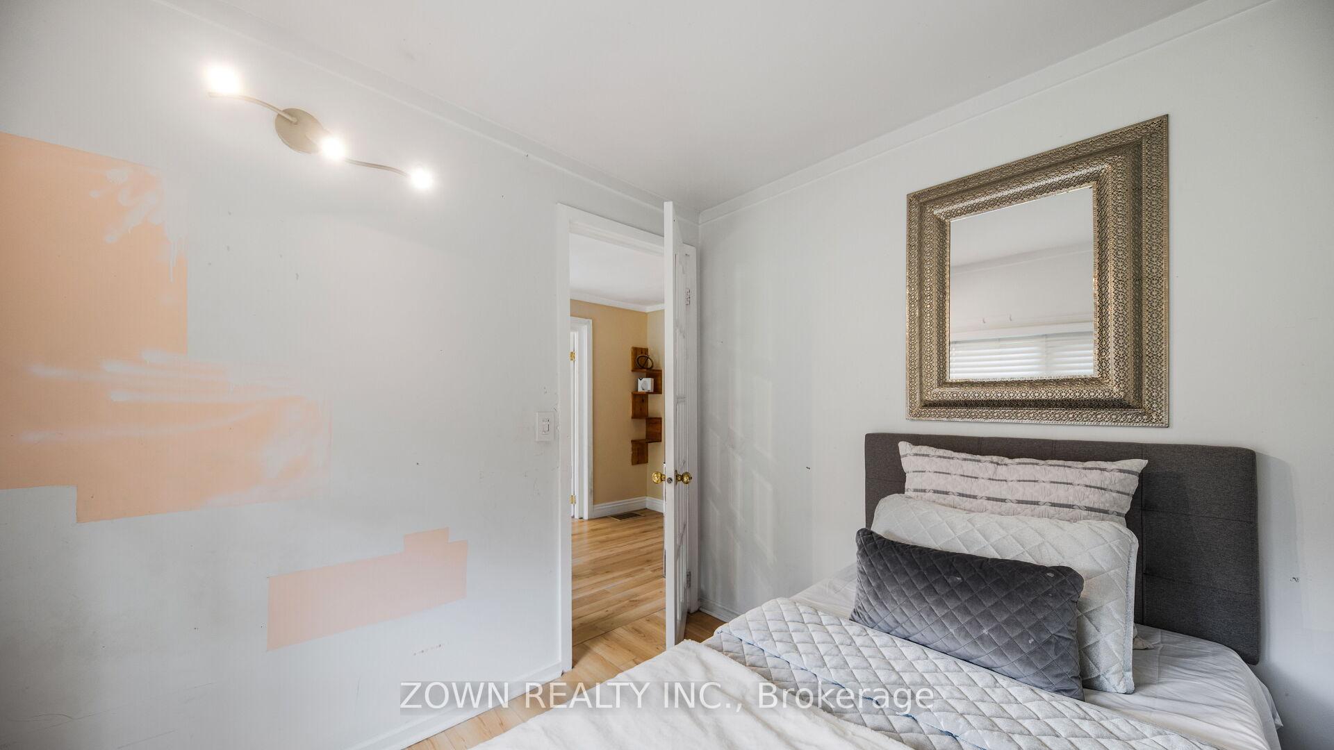 Photo 14 of 533 Park Crescent, Pickering, West Shore — HOMEH