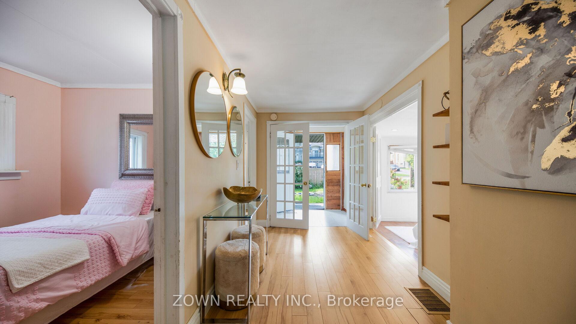 Photo 23 of 533 Park Crescent, Pickering, West Shore — HOMEH