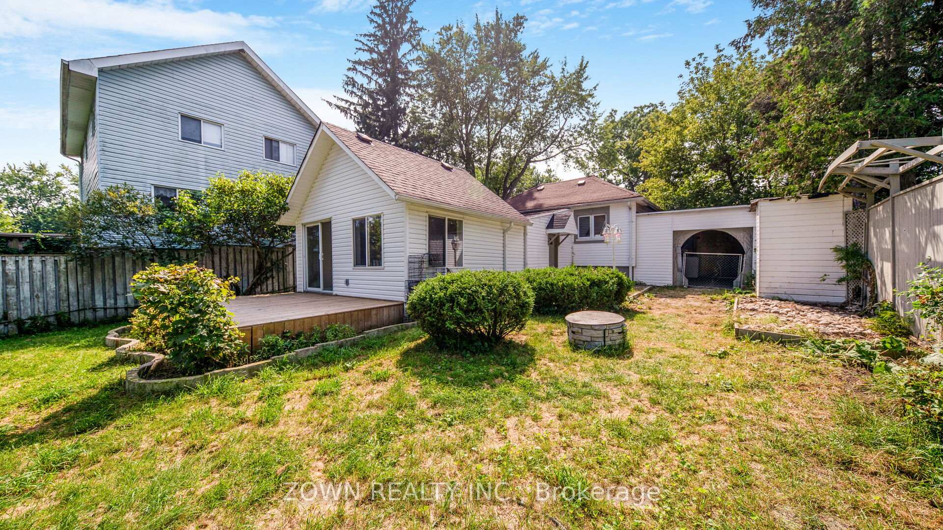 Photo 27 of 533 Park Crescent, Pickering, West Shore — HOMEH