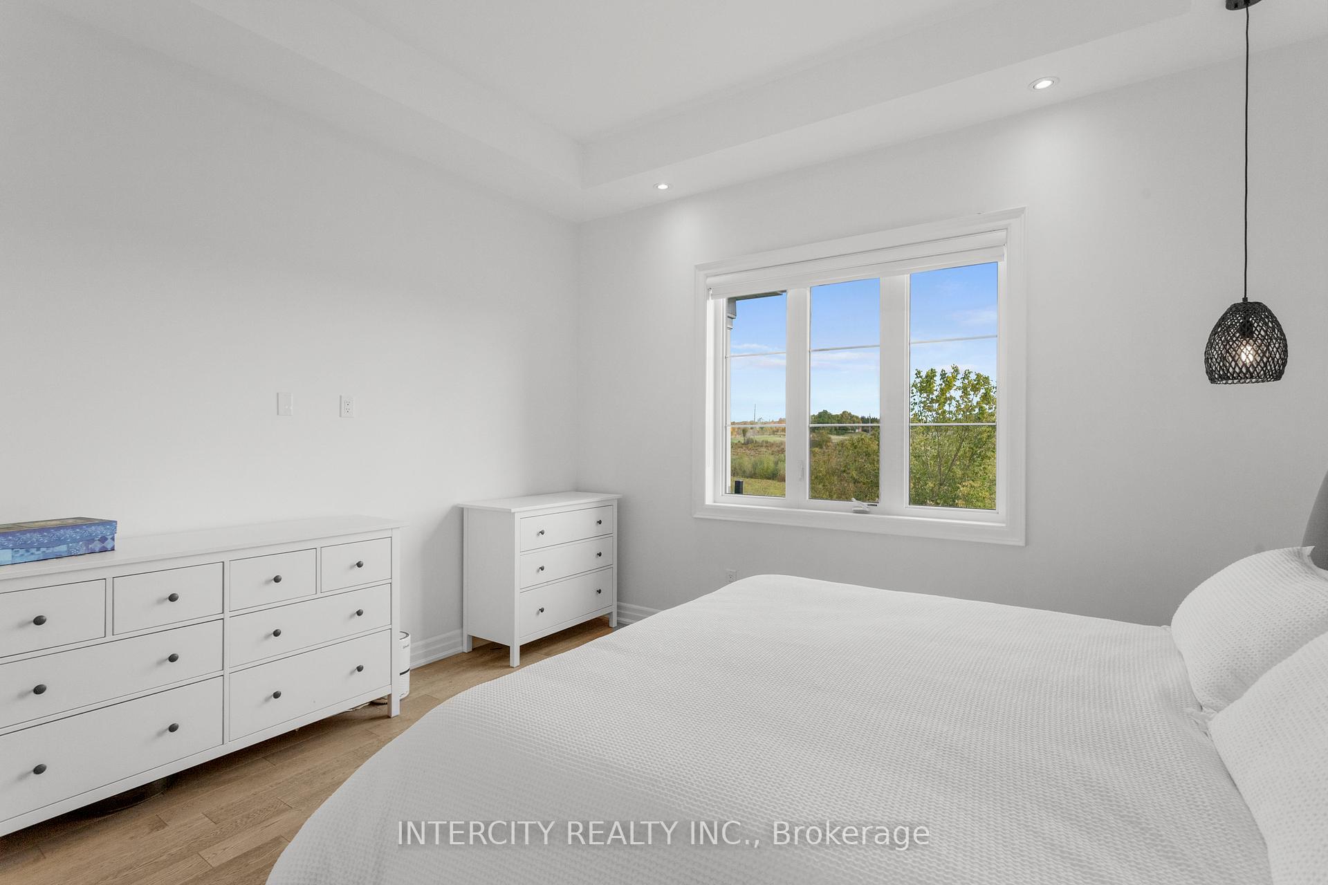 Photo 16 of 579 Kleinburg Summit Way, Vaughan, Kleinburg — HOMEH