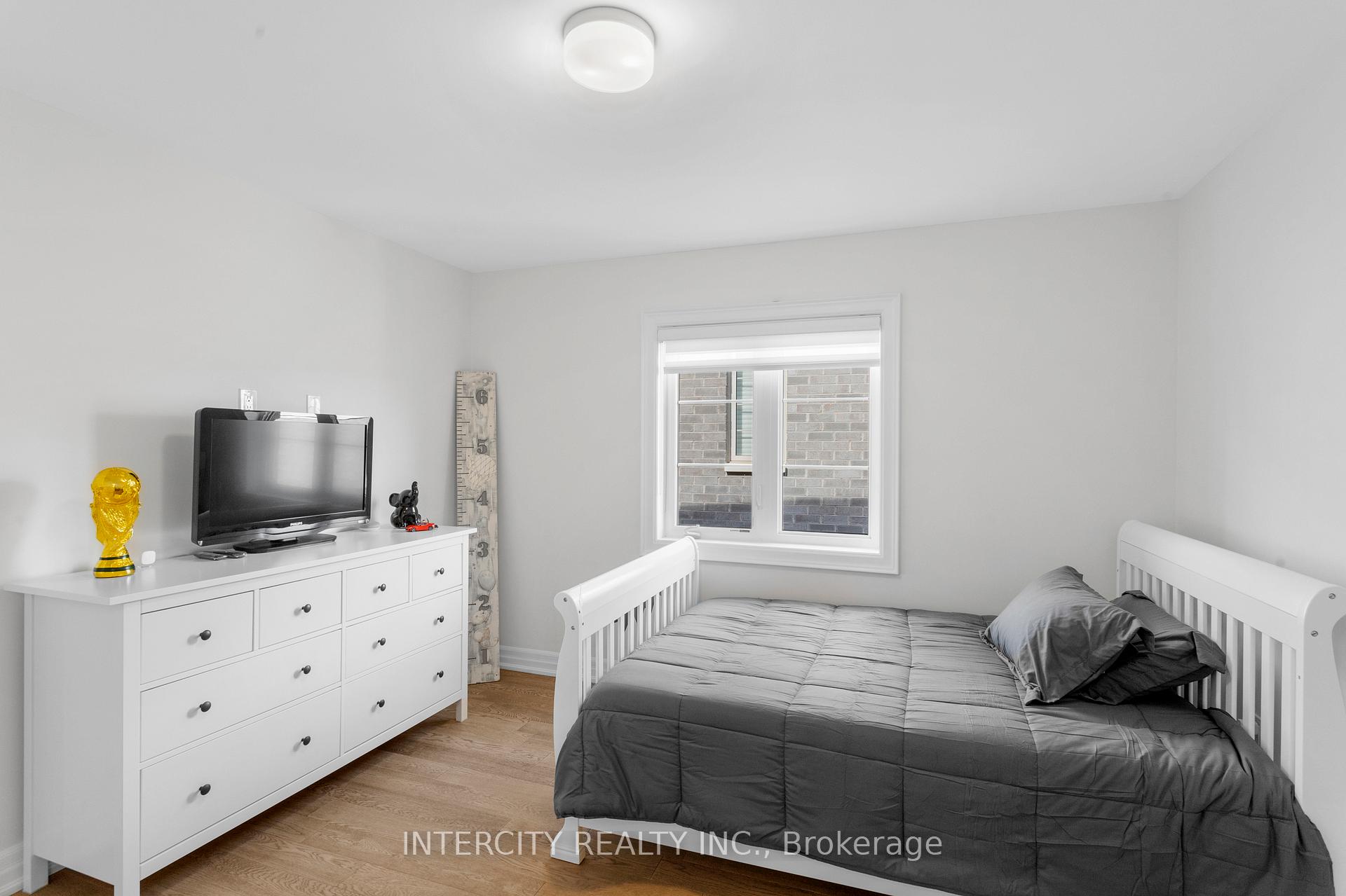 Photo 22 of 579 Kleinburg Summit Way, Vaughan, Kleinburg — HOMEH