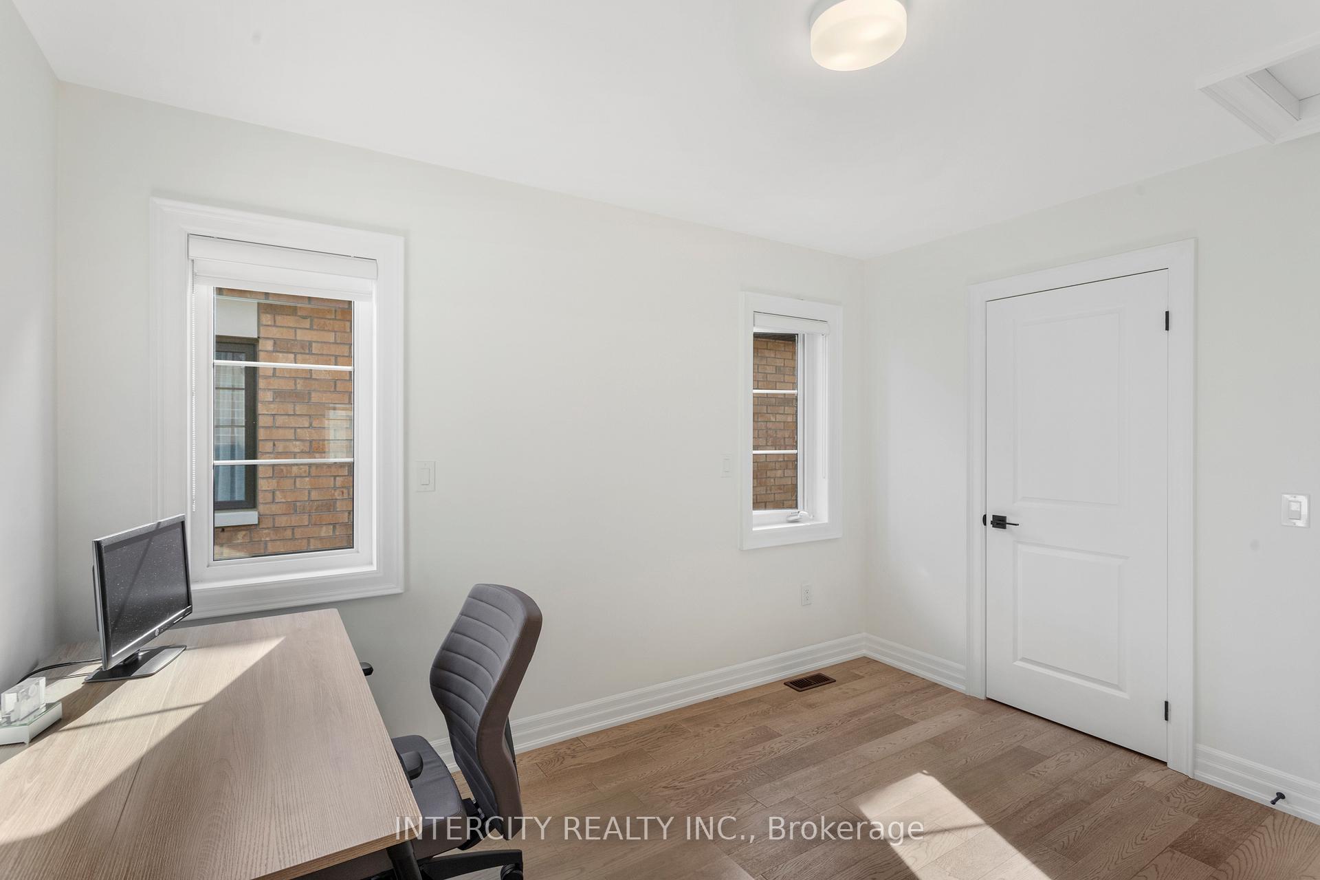 Photo 32 of 579 Kleinburg Summit Way, Vaughan, Kleinburg — HOMEH