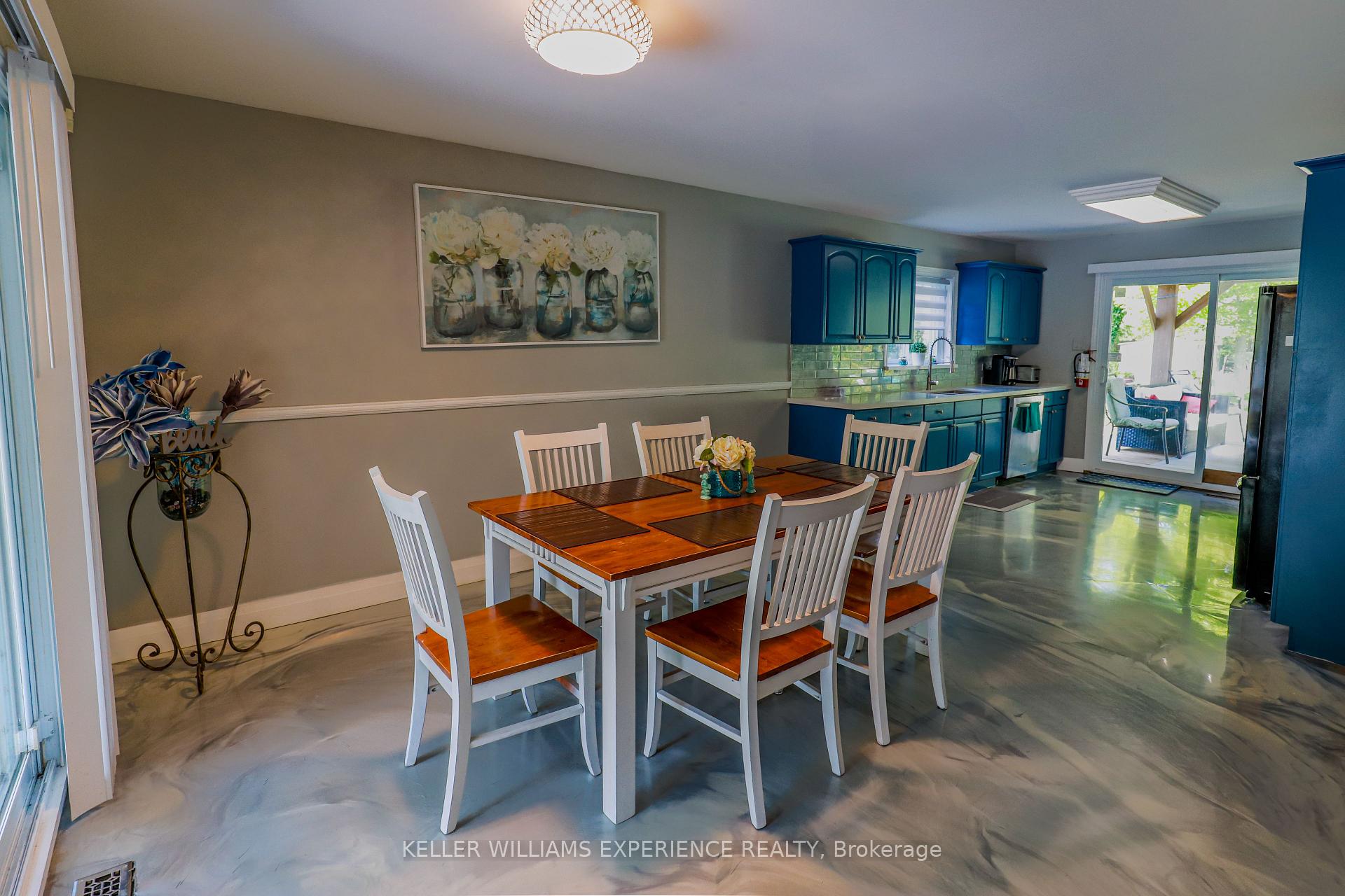 Photo 6 of 53 38th Street N, Wasaga Beach — HOMEH