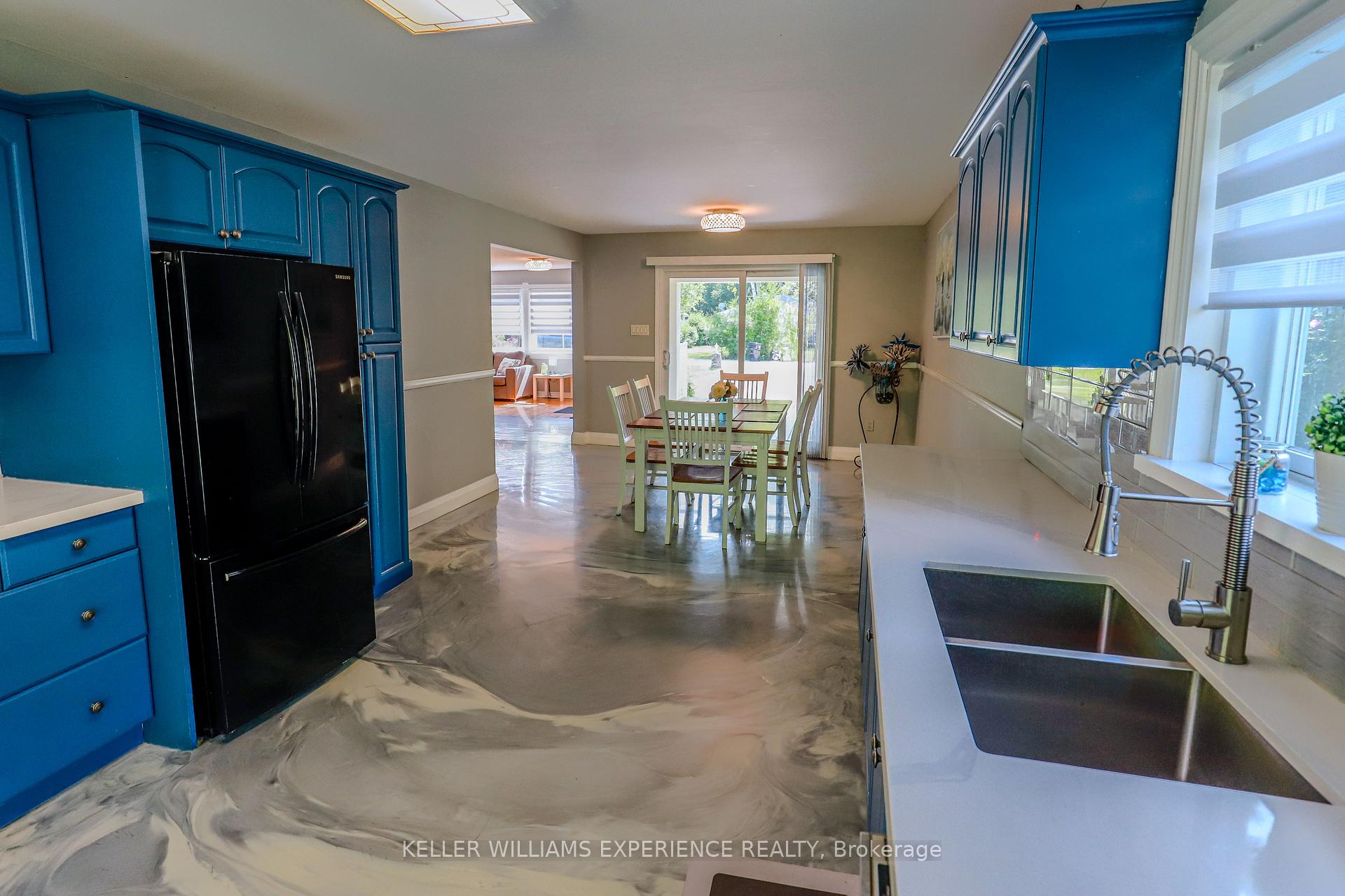 Photo 10 of 53 38th Street N, Wasaga Beach — HOMEH