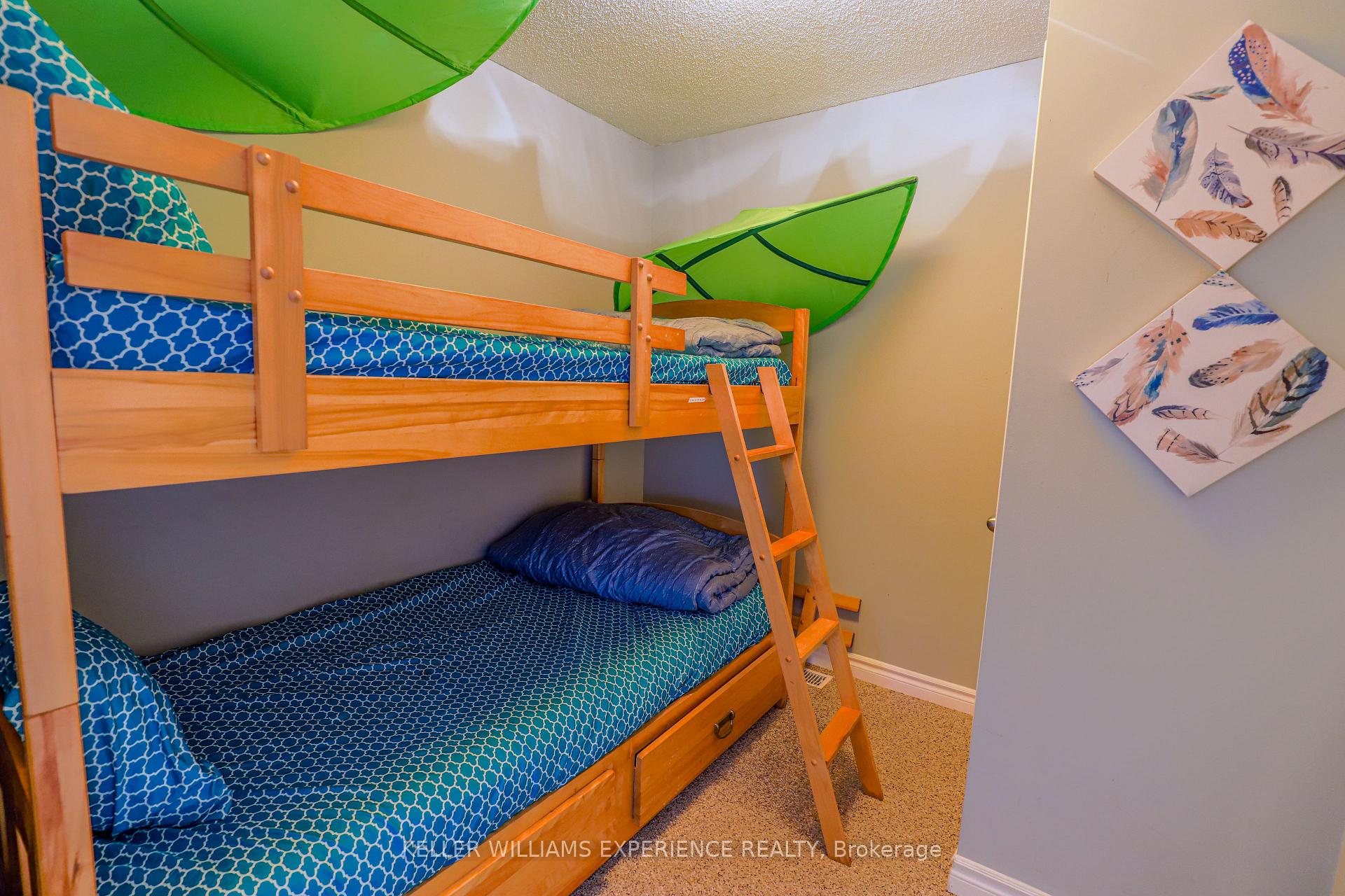 Photo 4 of 53 38th Street N, Wasaga Beach — HOMEH