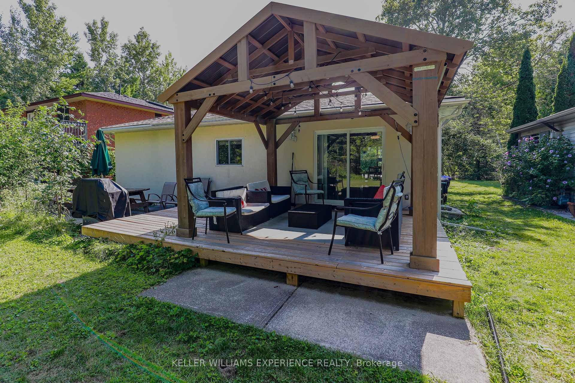 Photo 23 of 53 38th Street N, Wasaga Beach — HOMEH