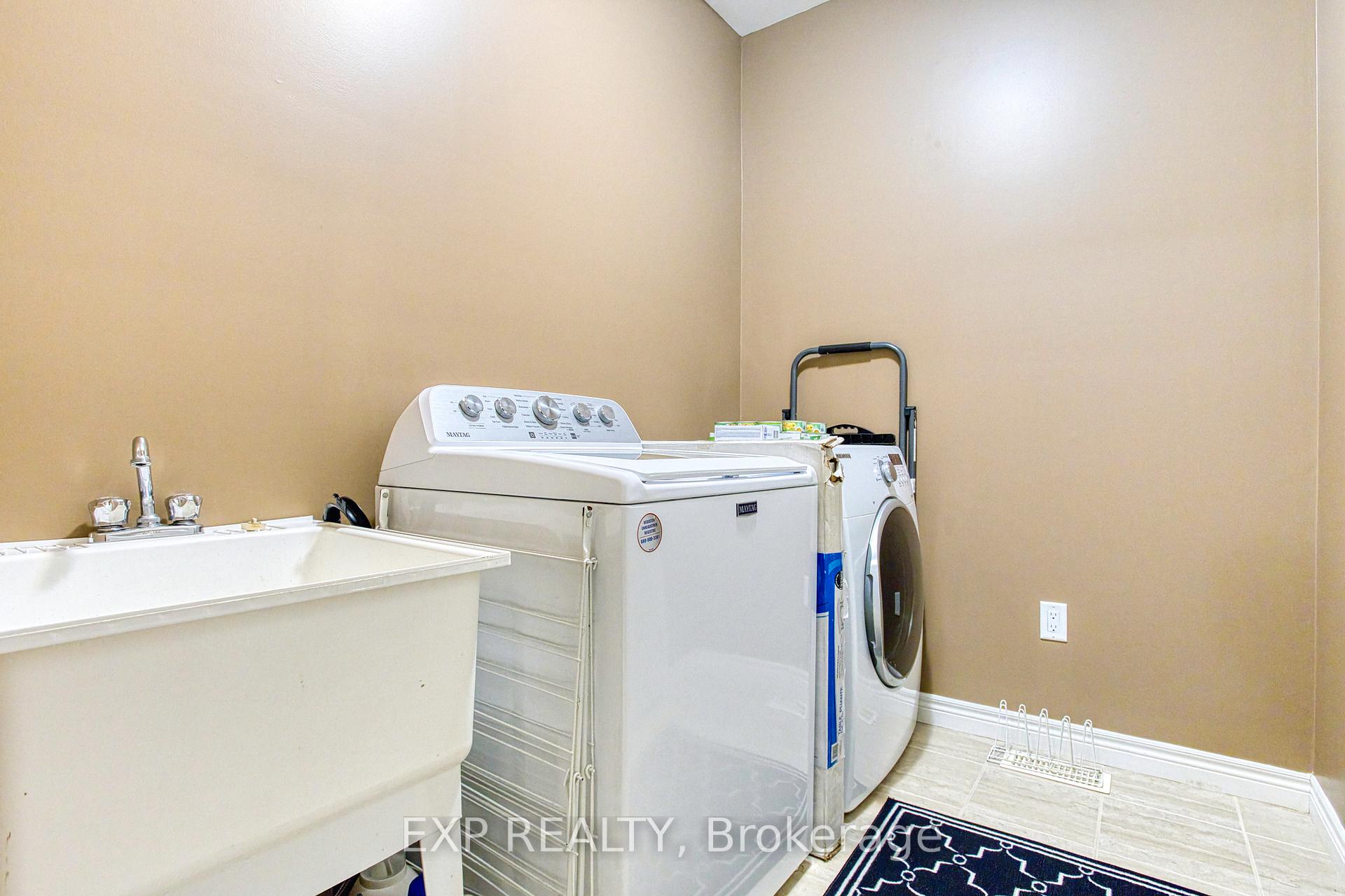 Photo 5 of 131 Escarpment Drive, Hamilton, Stoney Creek Industrial — HOMEH