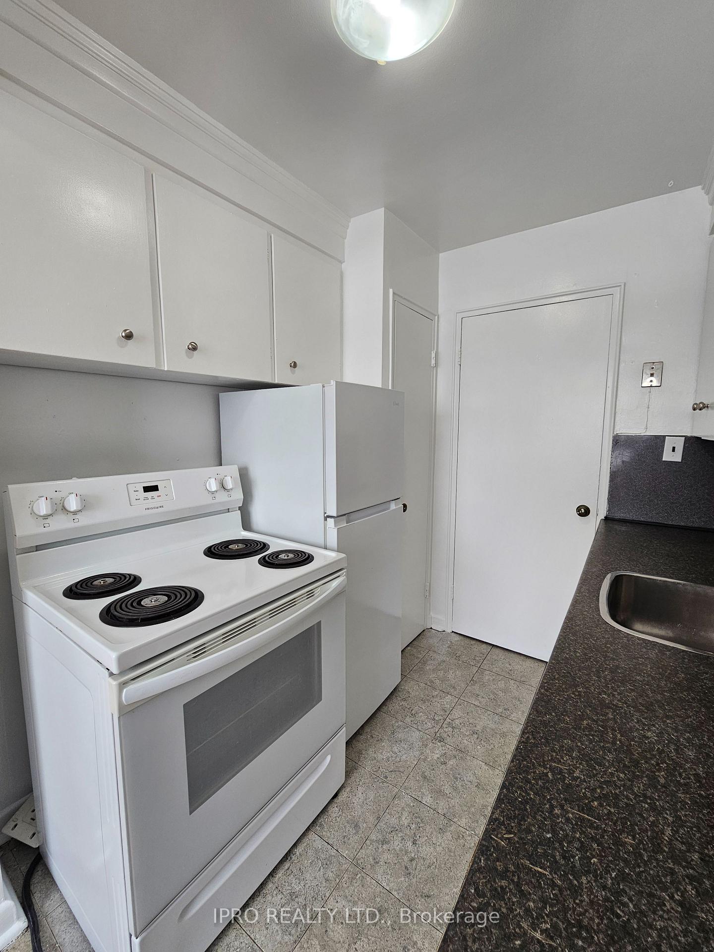 Photo 32 of Unit 302, 20 Cosburn Avenue, Toronto, Danforth Village-East York — HOMEH