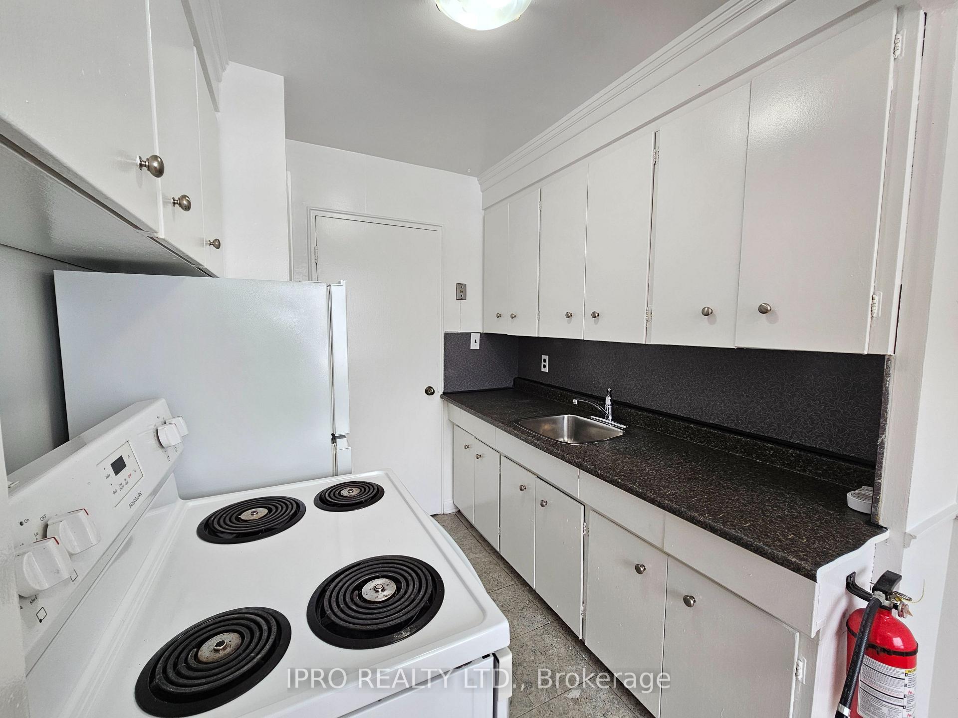 Photo 12 of Unit 302, 20 Cosburn Avenue, Toronto, Danforth Village-East York — HOMEH