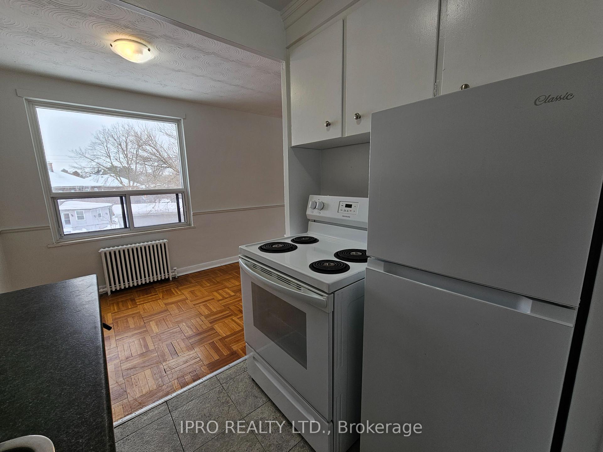 Photo 9 of Unit 302, 20 Cosburn Avenue, Toronto, Danforth Village-East York — HOMEH