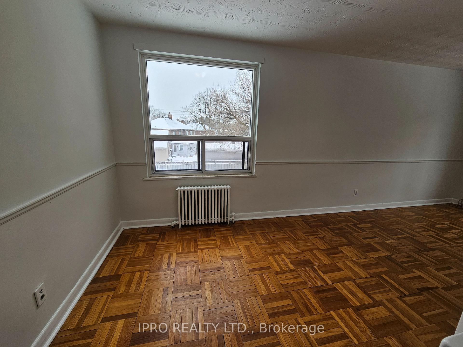 Photo 13 of Unit 302, 20 Cosburn Avenue, Toronto, Danforth Village-East York — HOMEH