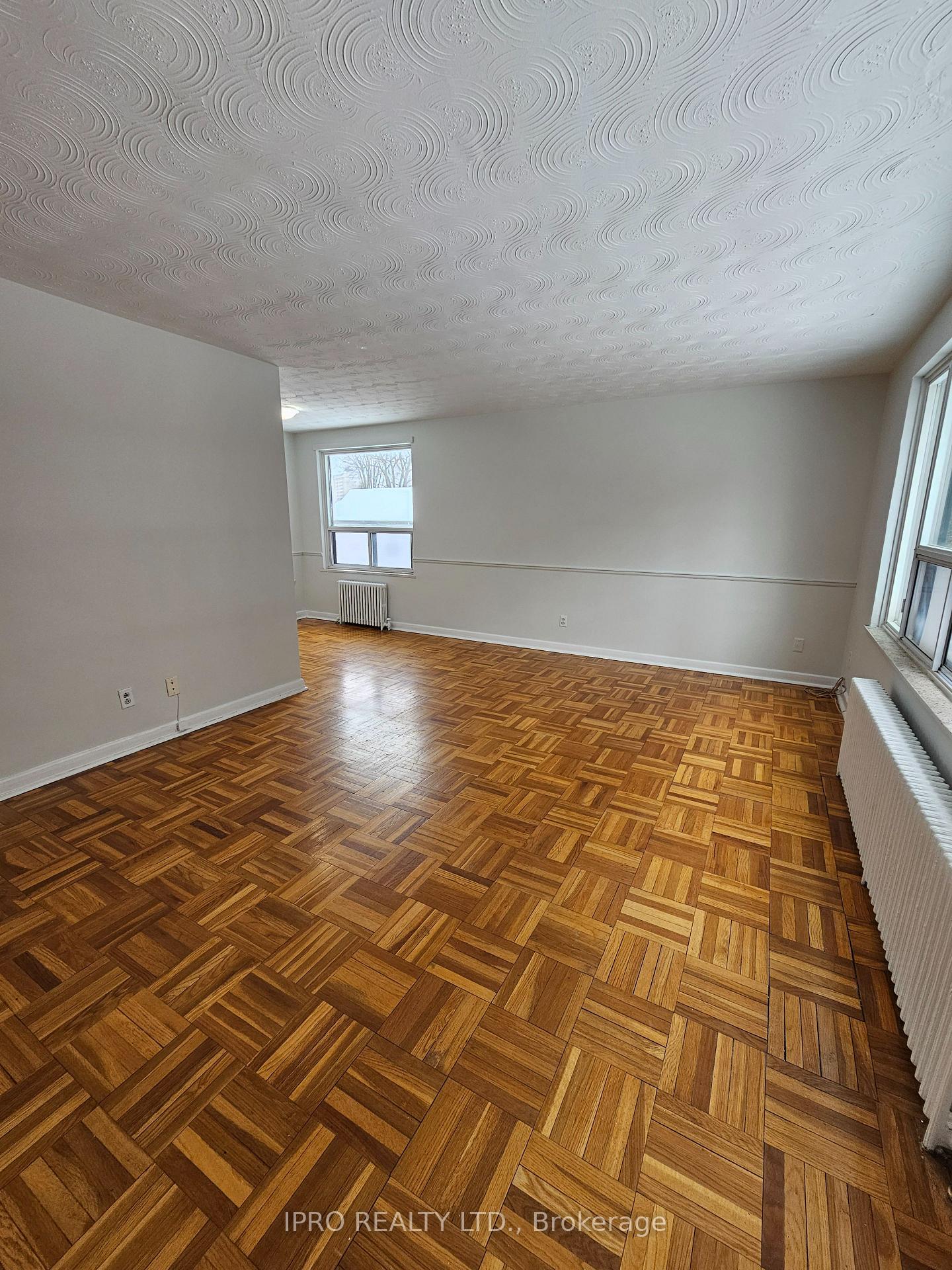 Photo 10 of Unit 302, 20 Cosburn Avenue, Toronto, Danforth Village-East York — HOMEH