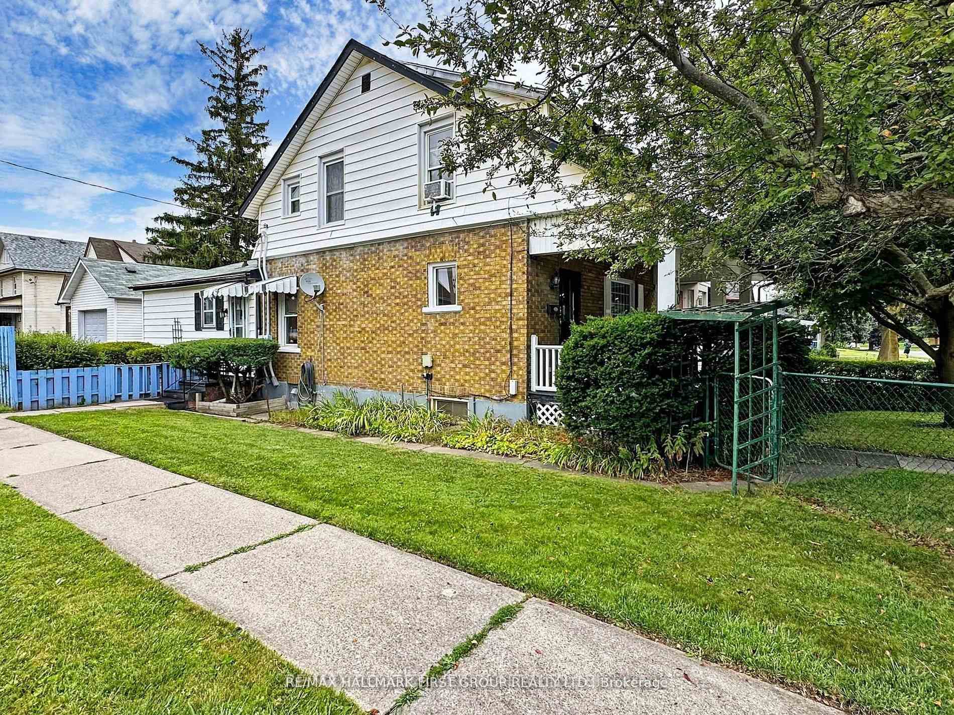 Photo 1 of Unit Upper Level, 330 Adelaide Avenue E, Oshawa, O'Neill — HOMEH