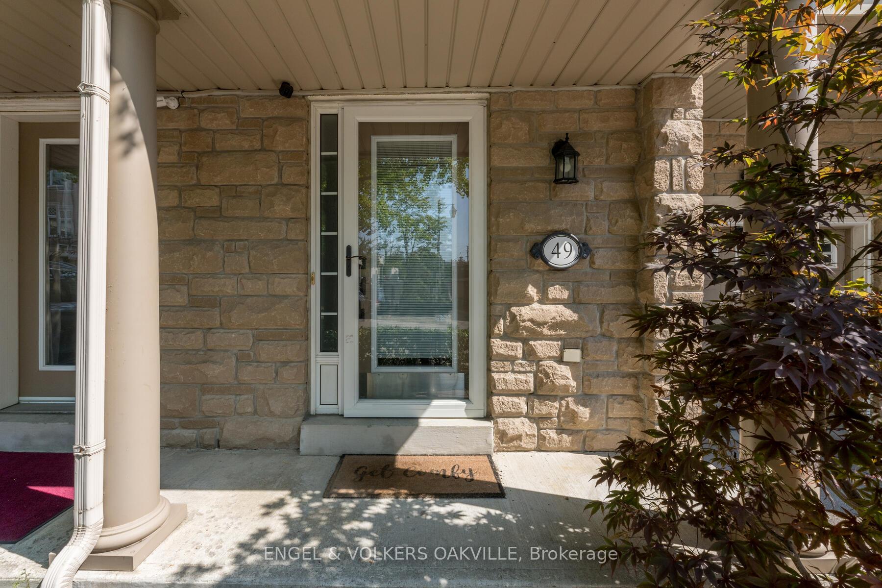 Photo 14 of 49 Yachters Lane, Etobicoke, Mimico — HOMEH