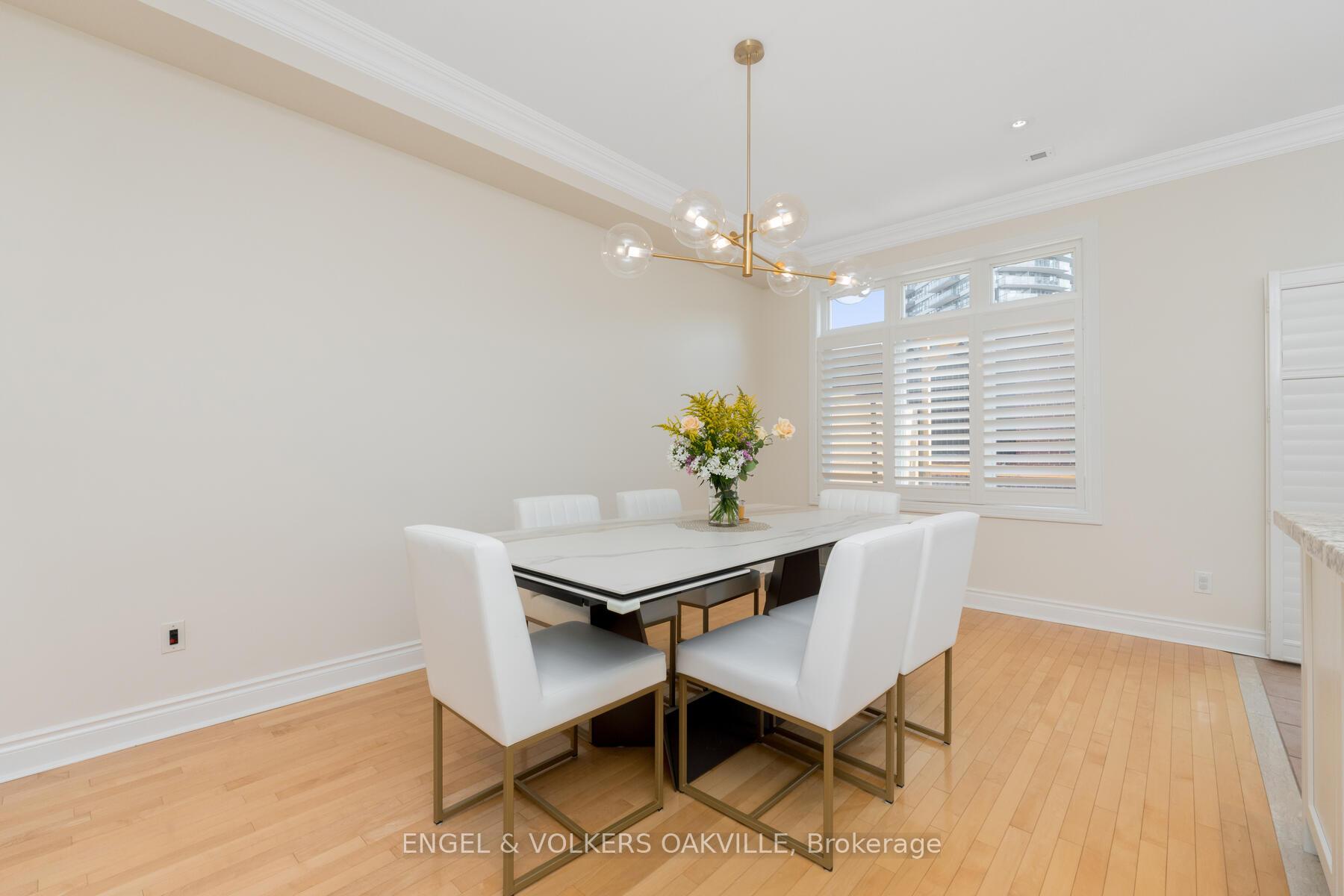 Photo 20 of 49 Yachters Lane, Etobicoke, Mimico — HOMEH