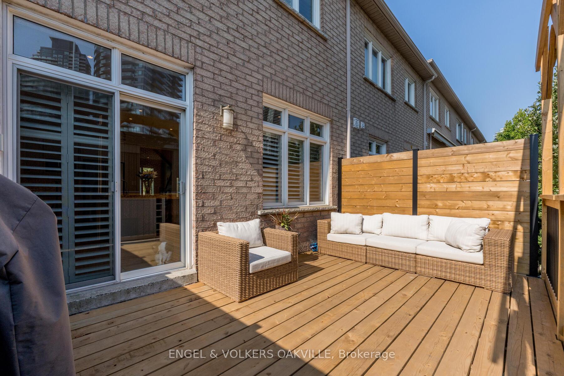Photo 21 of 49 Yachters Lane, Etobicoke, Mimico — HOMEH