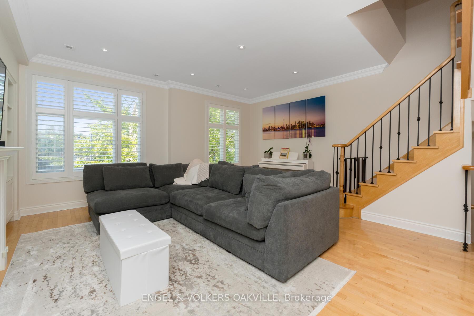 Photo 22 of 49 Yachters Lane, Etobicoke, Mimico — HOMEH