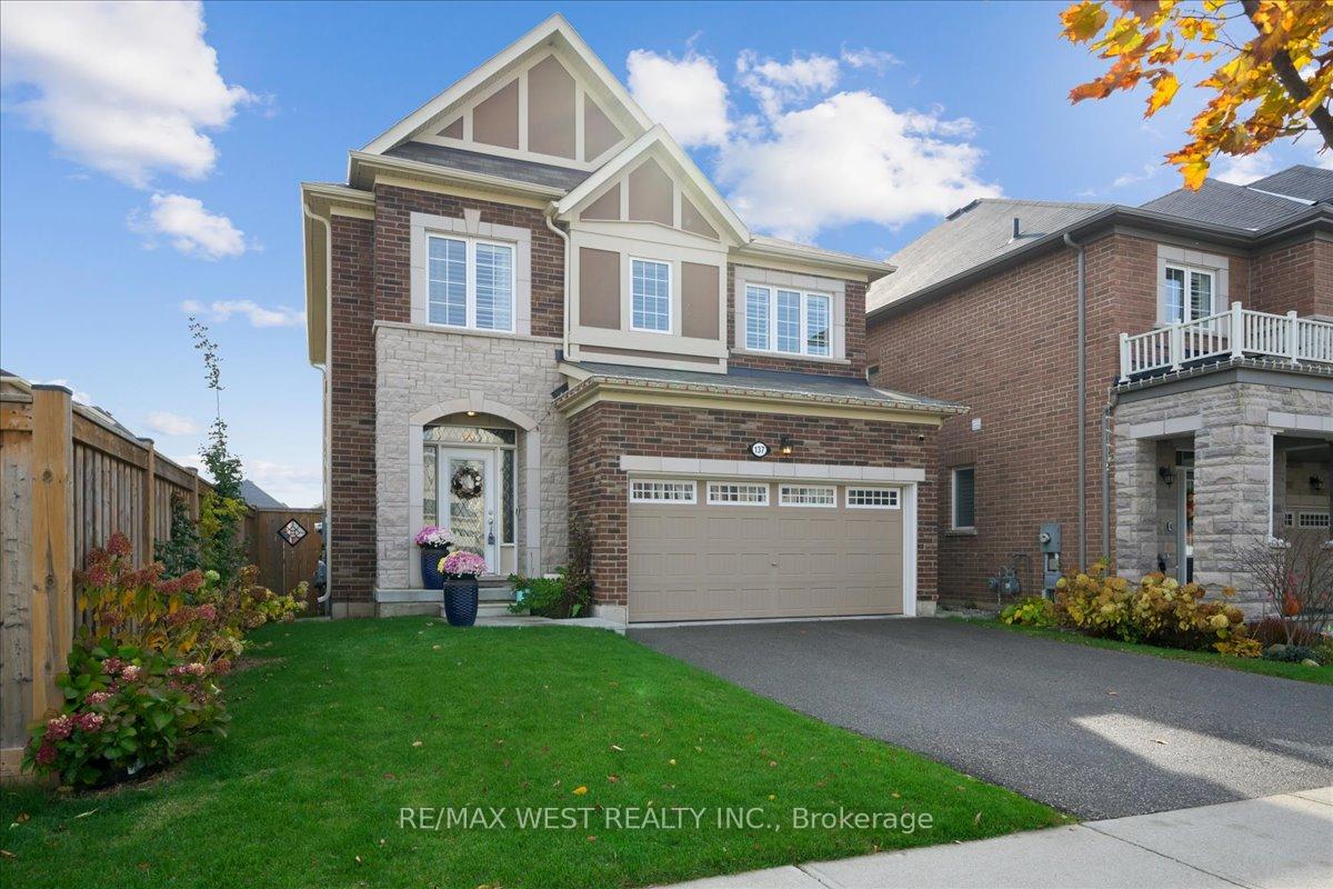Photo 1 of 137 Stillwater Crescent, Hamilton, Waterdown — HOMEH
