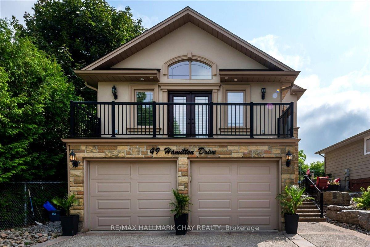 Photo 29 of 49 Hamilton Drive, Newmarket, Huron Heights-Leslie Valley — HOMEH