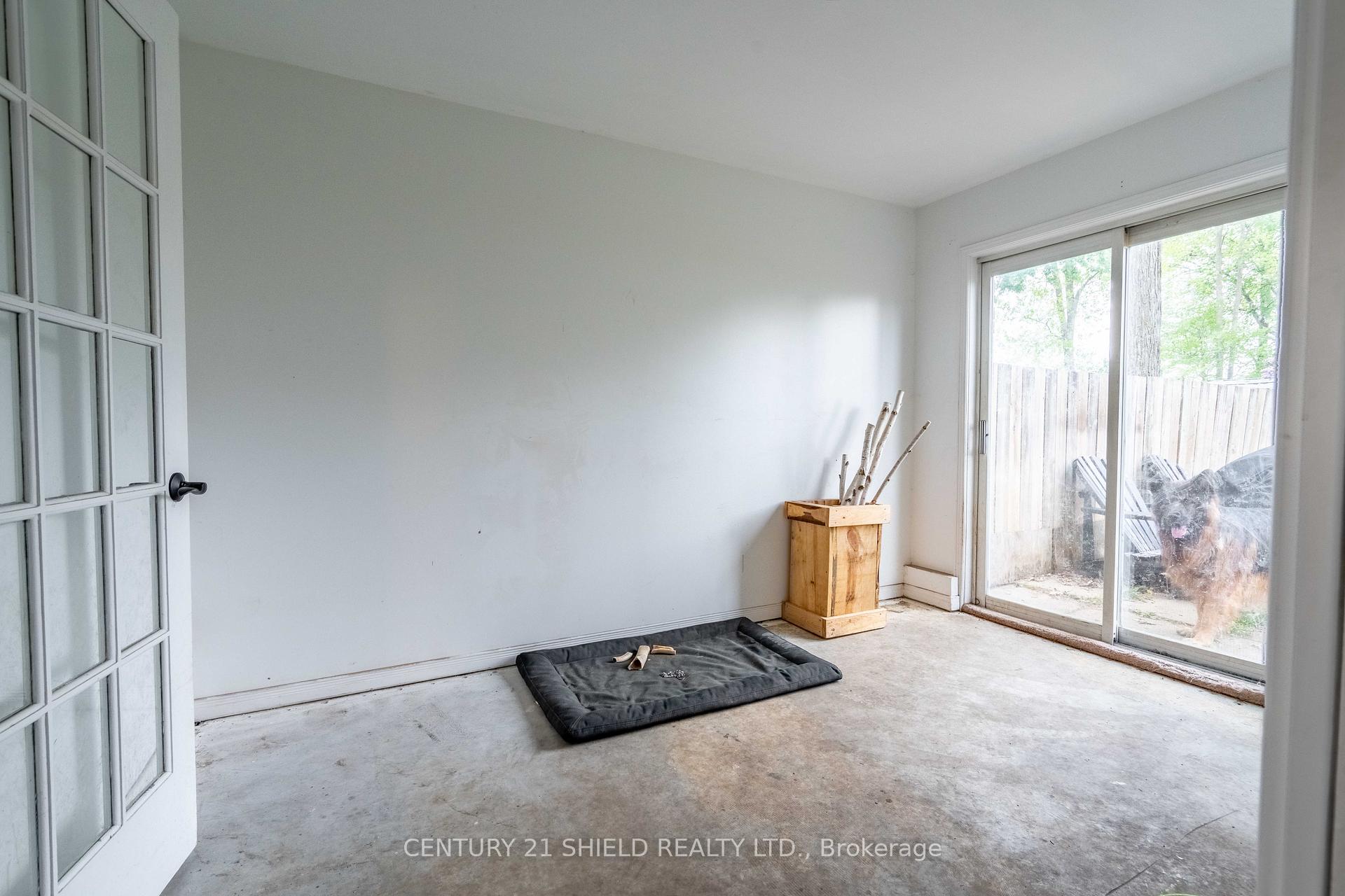 Photo 5 of 1707 Donald Avenue, Cornwall — HOMEH