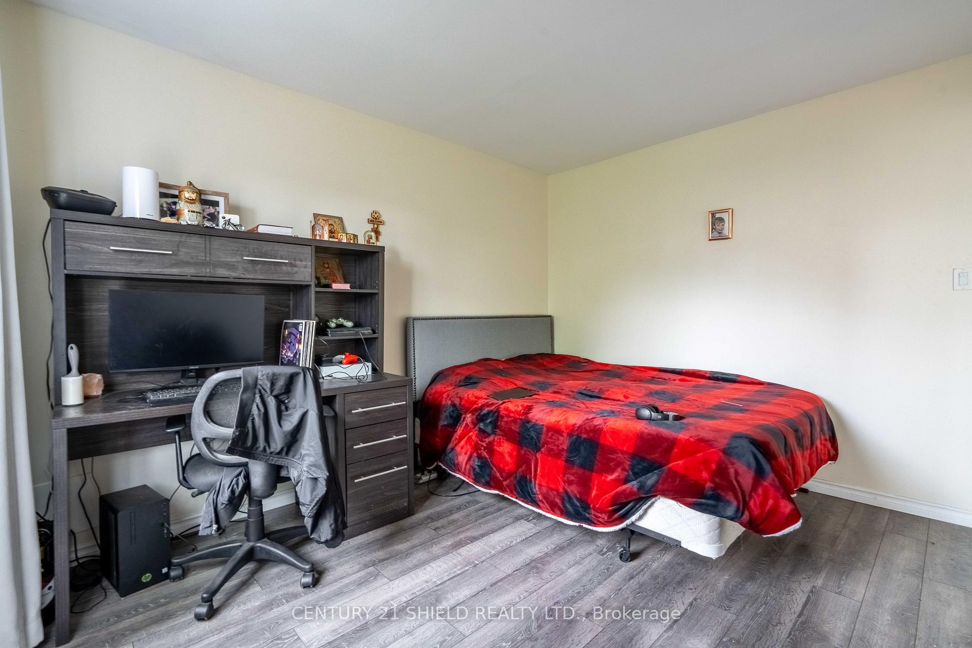 Photo 7 of 1707 Donald Avenue, Cornwall — HOMEH