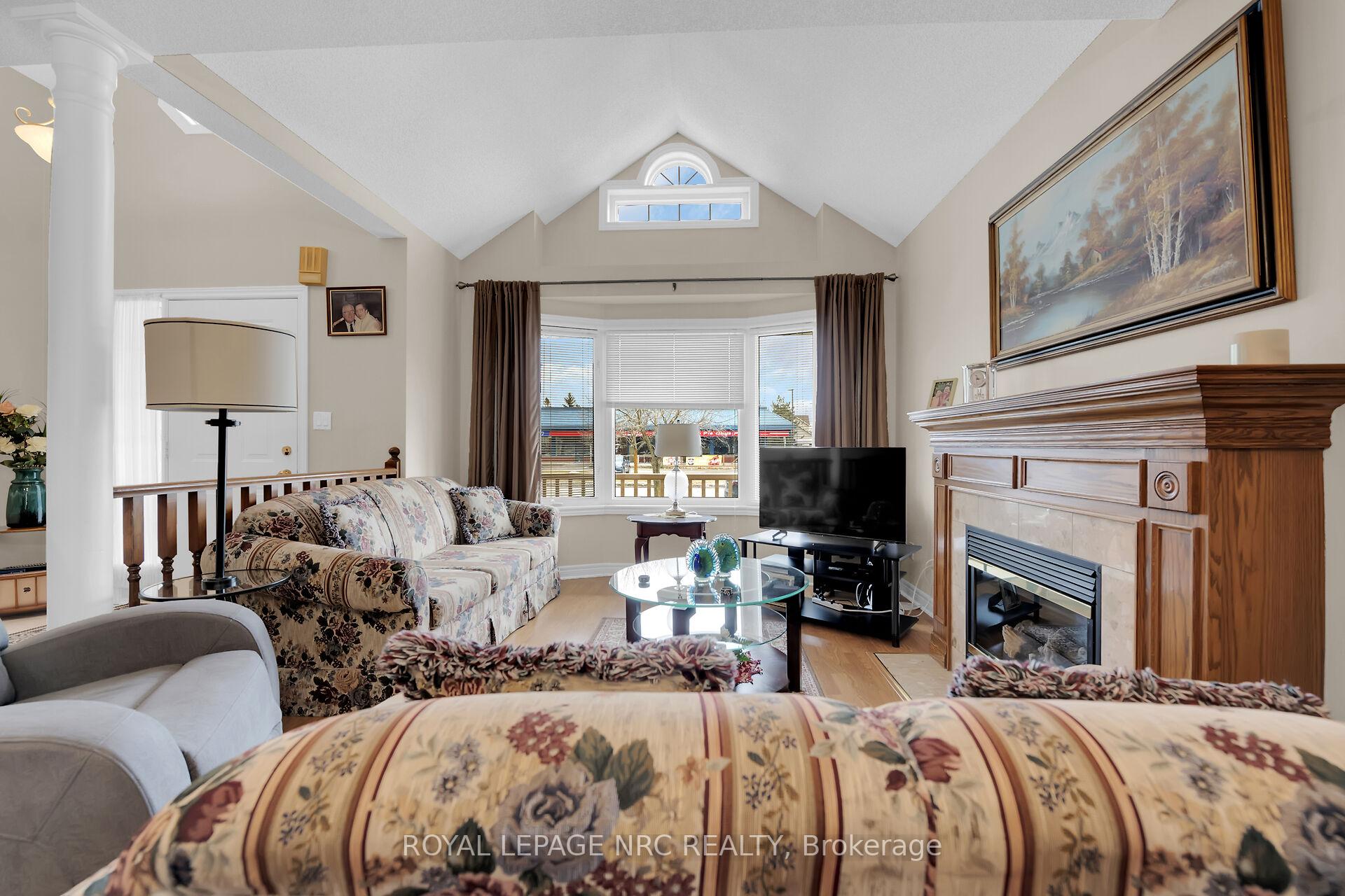 Photo 6 of 5 Macturnbull Drive, St. Catharines, Rykert/Vansickle — HOMEH