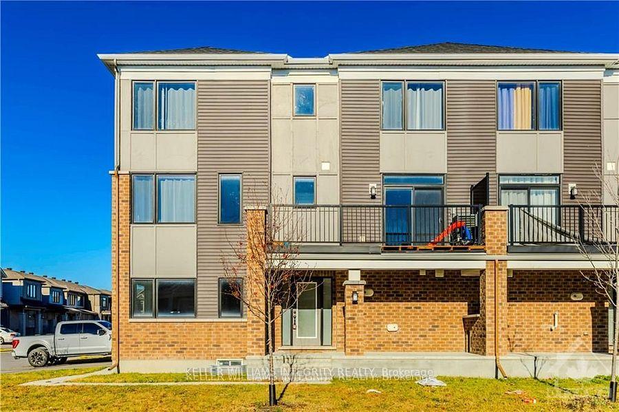 Photo 2 of 247 Atima Circle, Ottawa, Barrhaven - Half Moon Bay — HOMEH