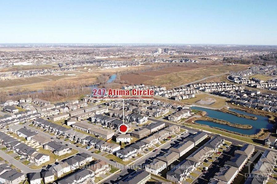 Photo 3 of 247 Atima Circle, Ottawa, Barrhaven - Half Moon Bay — HOMEH