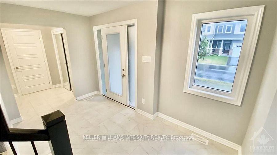 Photo 6 of 247 Atima Circle, Ottawa, Barrhaven - Half Moon Bay — HOMEH