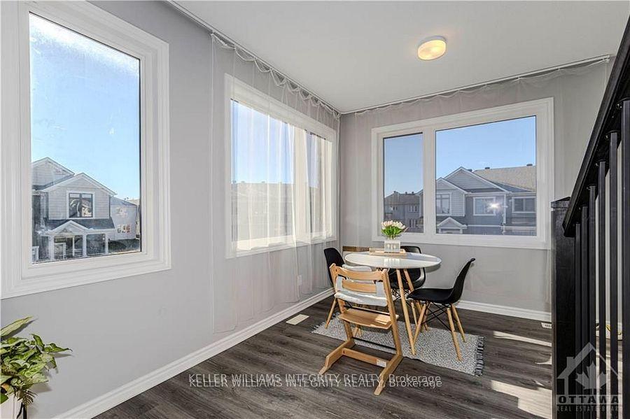 Photo 12 of 247 Atima Circle, Ottawa, Barrhaven - Half Moon Bay — HOMEH