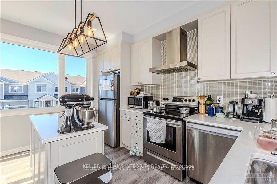 Photo 15 of 247 Atima Circle, Ottawa, Barrhaven - Half Moon Bay — HOMEH
