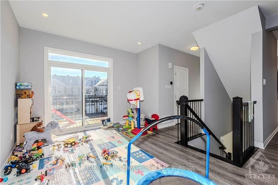 Photo 17 of 247 Atima Circle, Ottawa, Barrhaven - Half Moon Bay — HOMEH