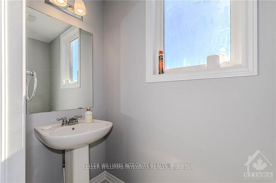 Photo 19 of 247 Atima Circle, Ottawa, Barrhaven - Half Moon Bay — HOMEH