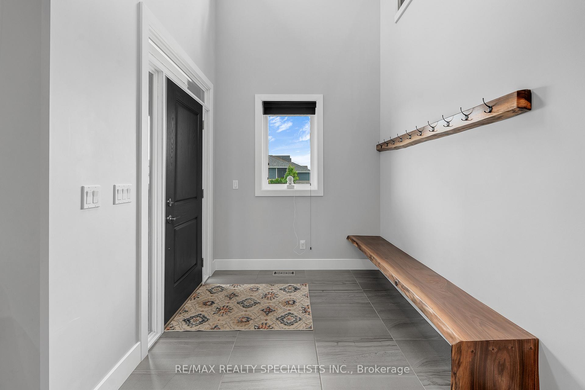Photo 4 of 248 Summer Street, Windsor — HOMEH