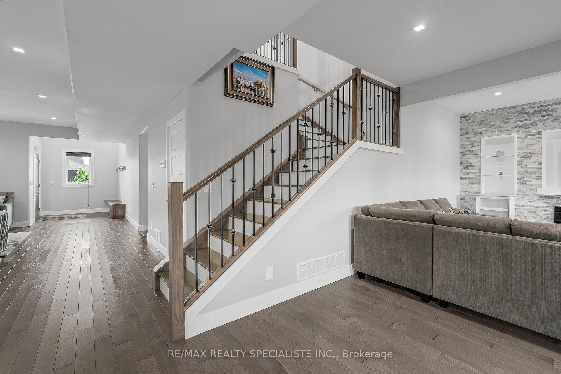 Photo 16 of 248 Summer Street, Windsor — HOMEH