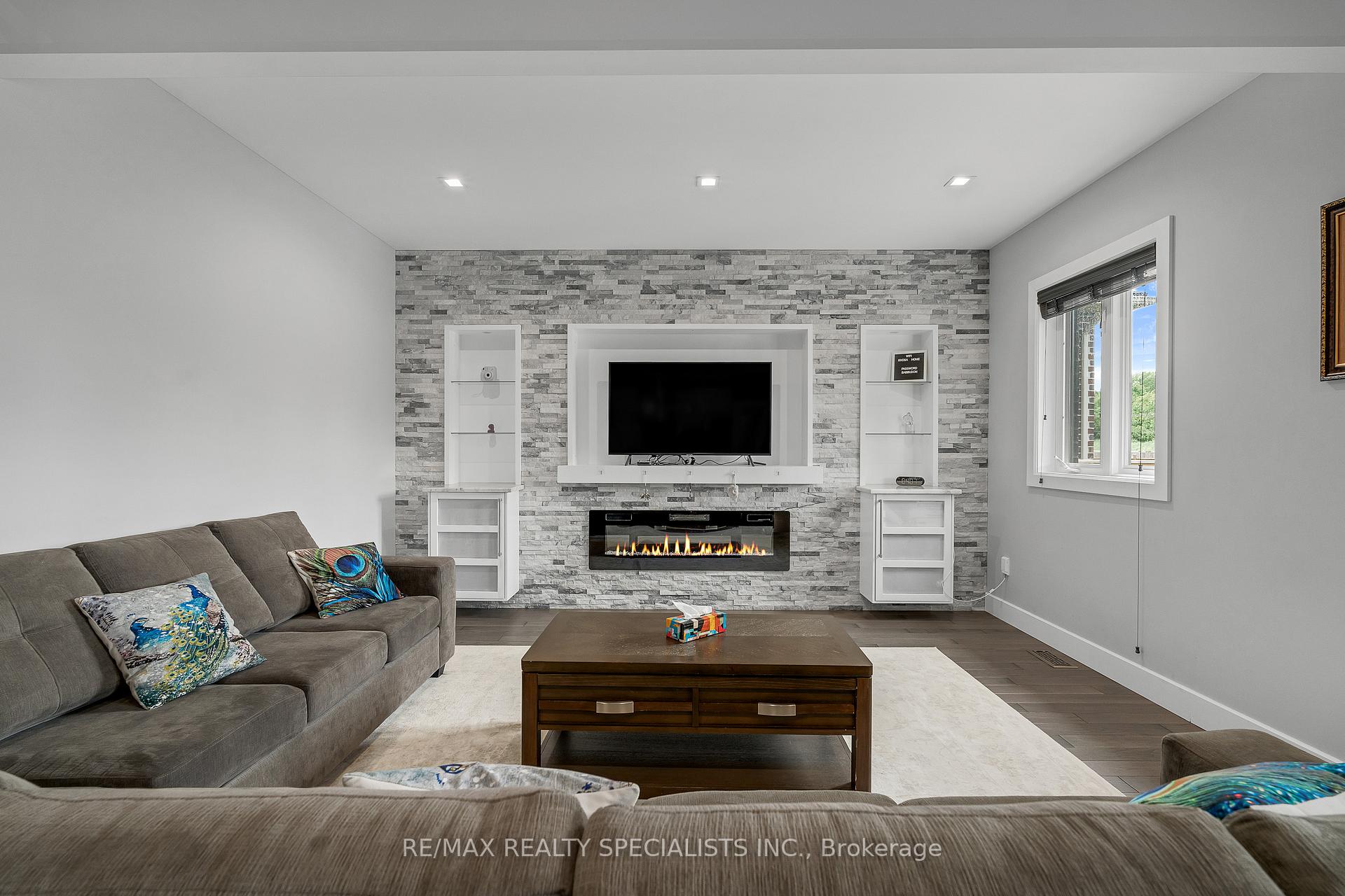 Photo 13 of 248 Summer Street, Windsor — HOMEH