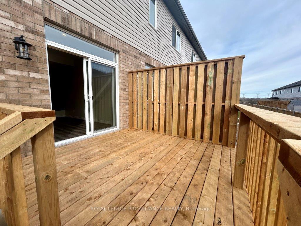 Photo 12 of 4 Otonabee Street, Belleville, Thurlow Ward — HOMEH