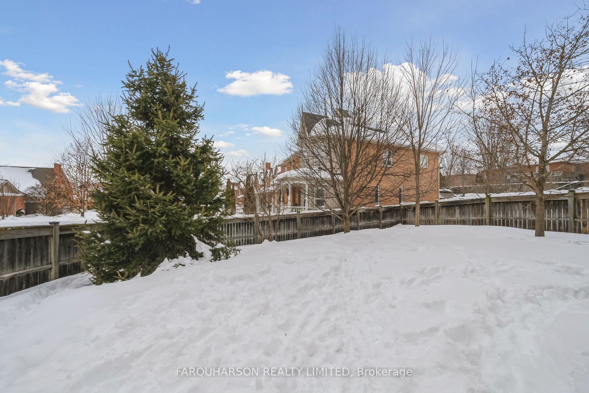 Photo 35 of 73 Button Crescent, Uxbridge — HOMEH