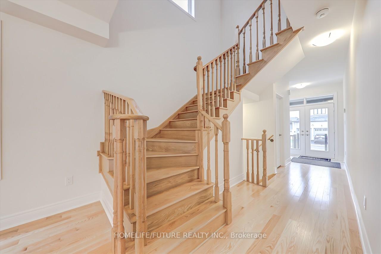 Photo 37 of 6 Yarl Drive, Markham, Middlefield — HOMEH