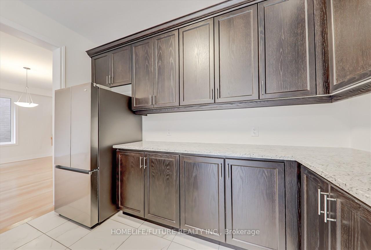 Photo 15 of 6 Yarl Drive, Markham, Middlefield — HOMEH