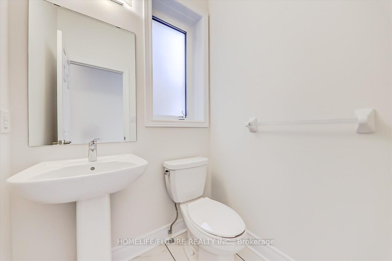 Photo 12 of 6 Yarl Drive, Markham, Middlefield — HOMEH