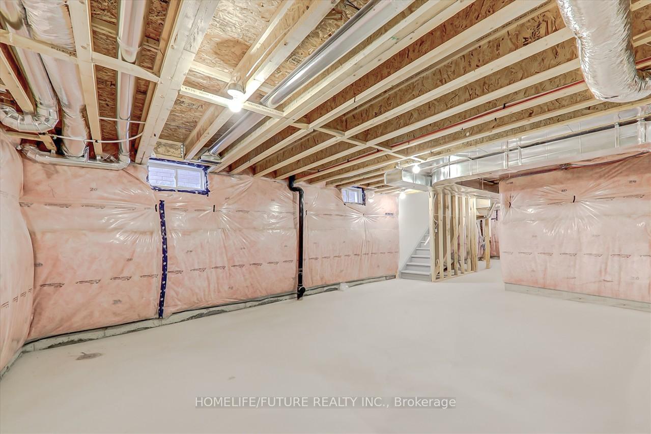 Photo 36 of 6 Yarl Drive, Markham, Middlefield — HOMEH